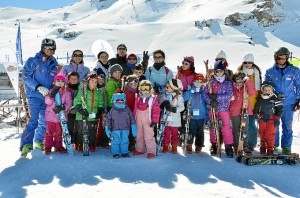 Foto de familia de los participantes en el viaje a Granada. 