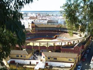 La Plaza de Toros de La Merced, vista desde arriba. / Foto: Huelva desde la azotea. 