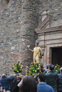 El traslado de la ermita a la parroquia marcan el inicio de las fiestas patronales. 