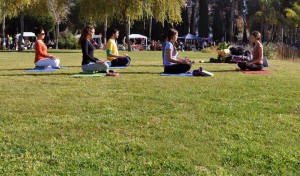 Sesión de yoga gratuito en el Parque Antonio Machado. 