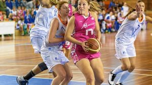 Itziar Germán, durante el partido disputado en Huelva ante el Perfumerías Avenida.