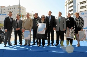 Foto de familia del acto. 