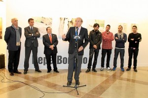 Momento de la inauguración de la muestra. 