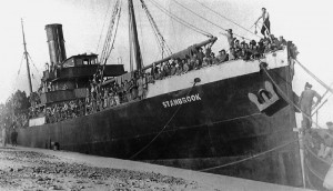 El carguero británico Stanbrook en el puerto de Orán, en abril de 1939.