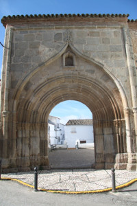 Lo único que queda del antiguo convento es este arco.