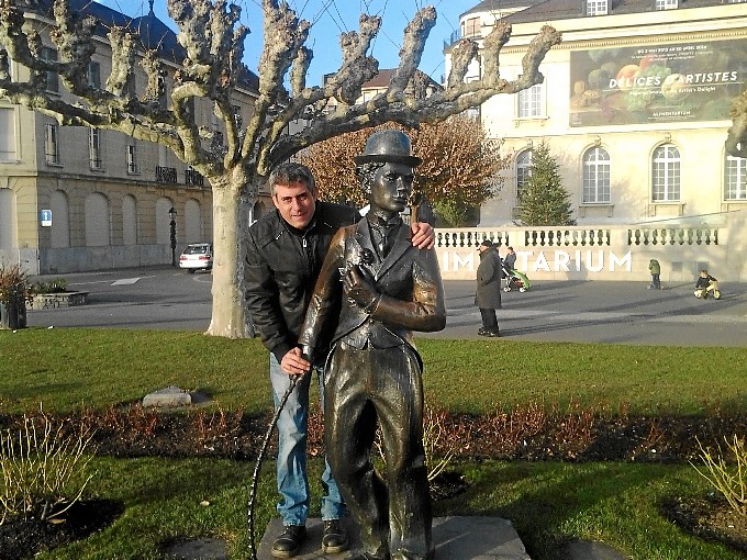 Javier Martín vive ahora en la ciudad suiza de Lausanne.