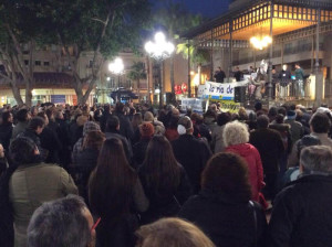 Imagen de la concentración en la Plaza de las Monjas. / Foto: @mesadelaria