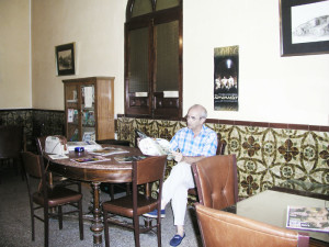 Interior del casino antiguo de Almonaster.