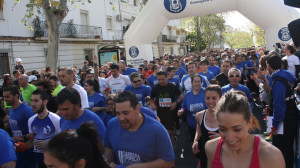 Un millar de aficionados tomaron parte en la carrera celebrada en Huelva.