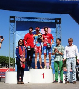 El podio femenino, con Rocío Espada en tercera posición.