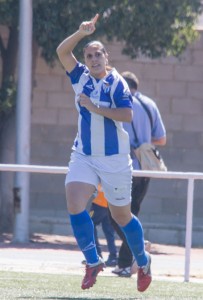 Martín-Prieto, tras marcar uno de los goles. / Foto: Juanma Arrazola.