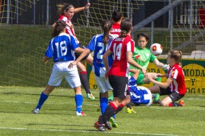 El empate a domicilio ante el Athletic reforzó la moral de las onubenses. / Foto: www.athletic-club.net.