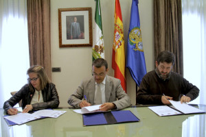 En esta edición se llevará a cabo una ruta de senderismo, un itinerario botánico en el entorno de la Peña de Arias Montano  o una sesión de observación astronómica del cielo nocturno de Alájar.