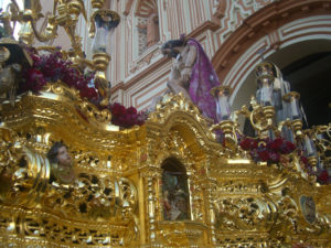 El Cristo de las Cadenas saliendo de La Catedral.