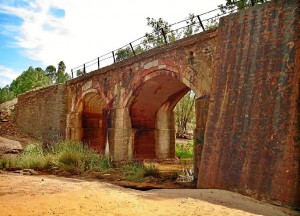 Puente sobre la Ribera del Corumbel. 