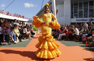 PASARELA FLAMENCA HOLEA Y OLE CENTRO COMERCIAL HOLEA