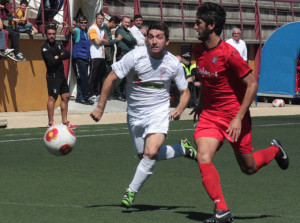 Guarte fue el autor de los dos goles locales. / Foto: Josele Ruiz.