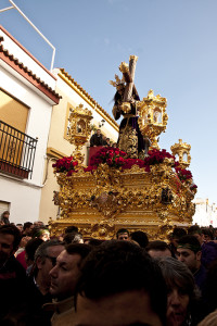 La imagen de Nuestro Padre Jesus Nazareno, en su recogida al templo. / Foto: Javier Losa