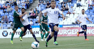 El defensa Morcillo regresa a la convocatoria tras su sanción. / Foto: Josele Ruiz.