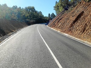 Una de las carreteras que ha sido arreglada.