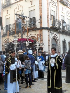 Momentos de la estación de penitencia de la Buena Muerte