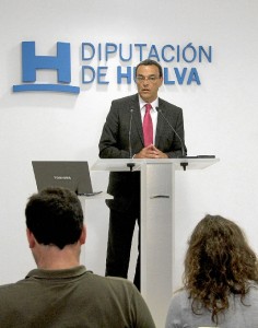 Caraballo ha hecho un repaso por las distintas áreas de la Diputación. 