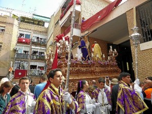 Salida de la Hermandad de La Fe.