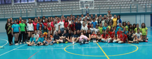 Los participantes en la gran fiesta de clausura de la temporada del voley provincial.