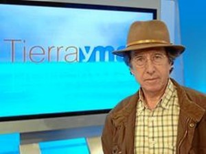 Ezequiel Martínez es conocido por conducir el programa 'Tierra y Mar'. 