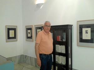 El concejal de Cultura, en la muestra. 