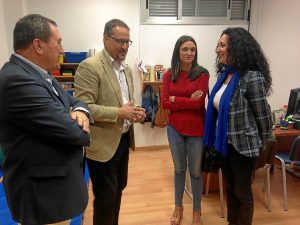 Lourdes Martín y María Márquez visitan Aspromin, el centro de atención infantil temprana.