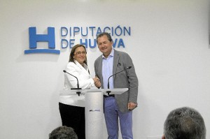 Imagen de la firma del convenio. 