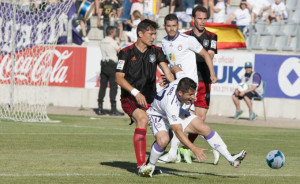 Pese a la derrota en Jaén, el Recre sigue muy cerca de la promoción. / Foto: www.lfp.es.