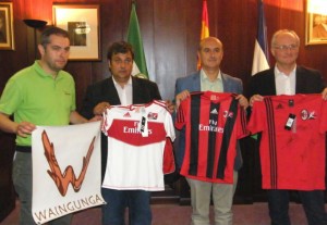 Un momento de la presentación del Campus de Fútbol Milán Junior Camp.