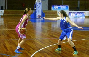 Alba Prieto, decisiva en la semifinal ante el CB Gades.