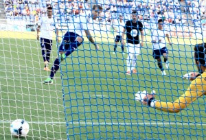 El Recre se tuvo que sobreponer al penalti marrado por Morcillo. / Foto: Josele Ruiz.