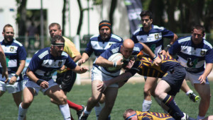 Acción en ataque del equipo onubense ante el Trinity Guild RFC.