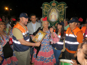 Entrega de un cuatro a Protección Civil 