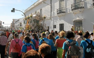 Los sanjuaneros acompañaron a su Simpecado. 