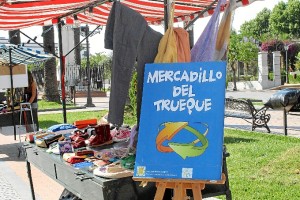 Mercadillo del trueque de la semana del Medio Ambiente de Bollullos del pasado año.