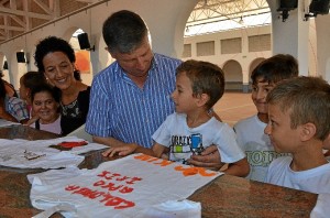 Una imagen de la clausura del curso de pintura en tela del año pasado.