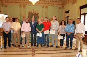 Foto de familia del reconocimiento. 