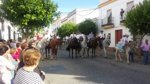 Los caballos abren el recorrido. 