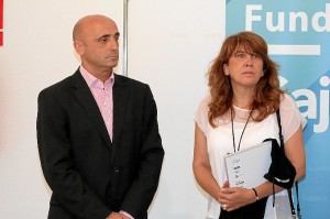 Entidades como Cepsa, la Autoridad Portuaria de Huelva y la Fundación Cajasol colaboran en la publicación. / Fotos: Moisés Núñez. 