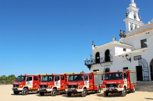 Los cuatro nuevos vehículos que completan la flota de los bomberos. 