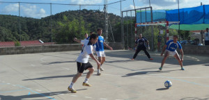 Buen fútbol sala el que se ha podido ver en Puerto Moral.