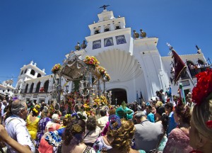 San Juan del Puerto, ante el Santuario. / Foto: J. Norte. 