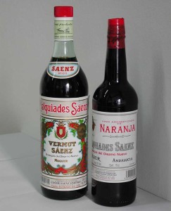 Vino de naranja de las Bodegas Sáenz.