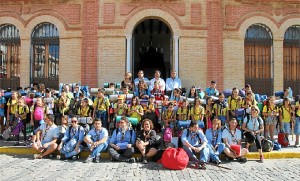 Foto del grupo de scouts infantil de San Juan del Puerto.