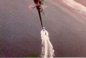 1024px-Bill_Parasailing 2